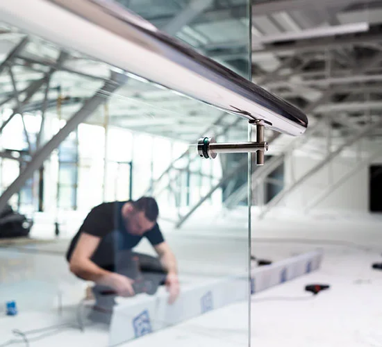 Cape Coral, FL highly skilled glass repair technicians